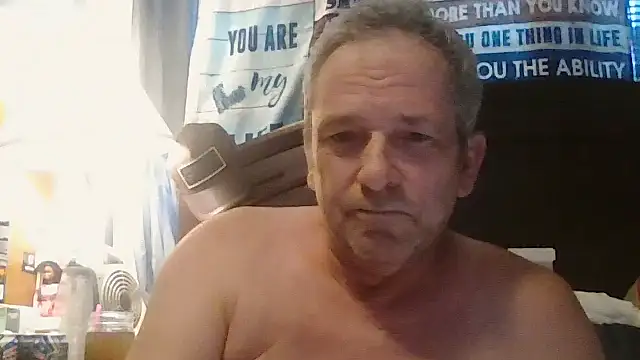 llovetoshowoff online show from May 2026 12:35:02 PM