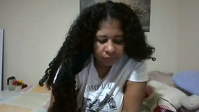 Ivon-09 online show from June 2026 11:43:01 AM