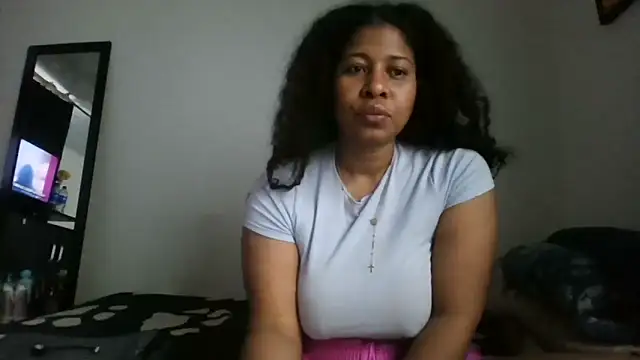 Ivon-09 online show from October 2025 11:56:01 AM