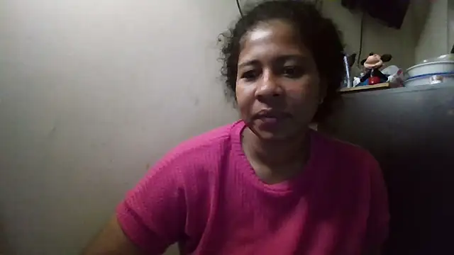 Snapshot of Ivon-09 chatting on November 2025 11:15:02 AM Ivon-09 online show from November 2025 11:15:02 AM