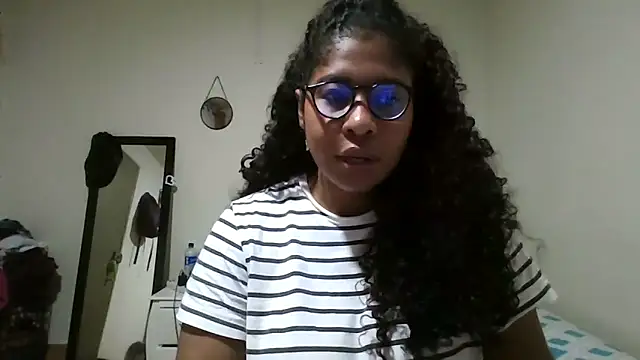 Ivon-09 online show from April 2026 12:18:02 PM