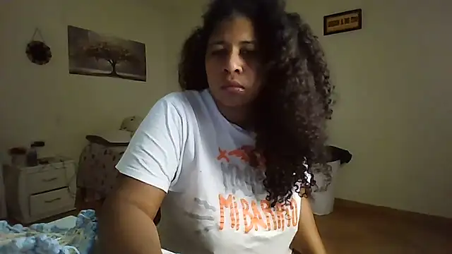 Ivon-09 online show from June 2026 12:32:01 PM