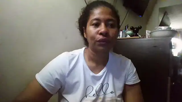 Snapshot of Ivon-09 chatting on November 2025 11:14:02 AM Ivon-09 online show from November 2025 11:14:02 AM