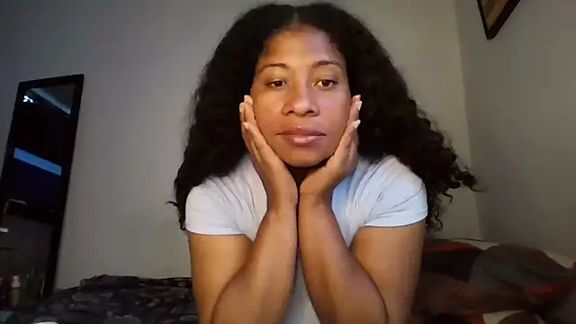 Snapshot of Ivon-09 chatting on December 2025 11:20:01 AM Ivon-09 online show from December 2025 11:20:01 AM