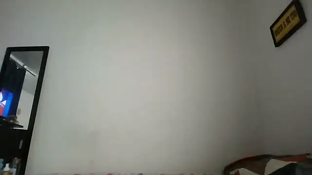 Ivon-09 online show from March 2026 12:30:01 PM