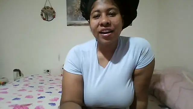 Ivon-09 online show from May 2026 12:04:01 PM