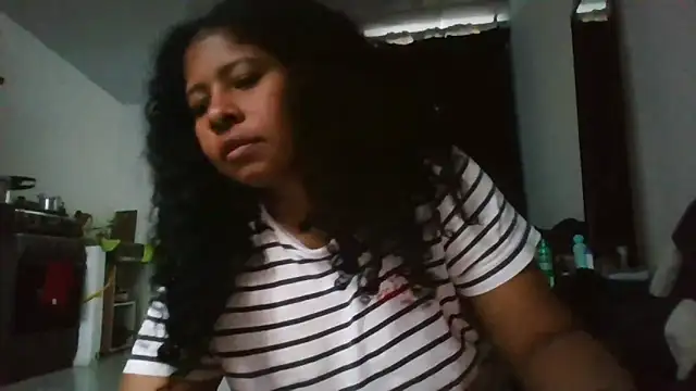 Snapshot of Ivon-09 chatting on October 2025 11:10:02 AM Ivon-09 online show from October 2025 11:10:02 AM