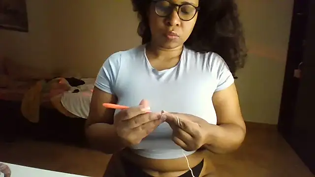 Ivon-09 online show from July 2026 12:28:01 PM