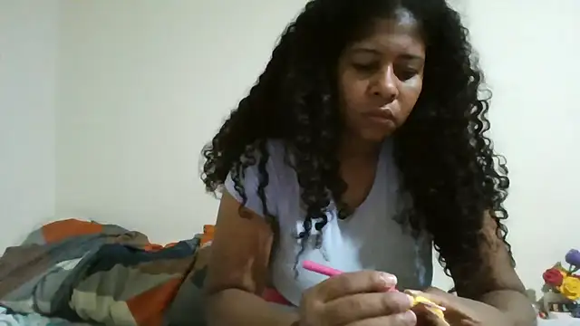 Ivon-09 online show from April 2026 01:07:01 PM