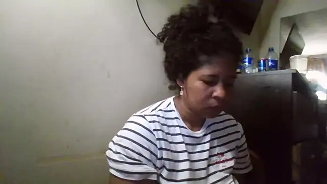 Snapshot of Ivon-09 chatting on November 2025 11:26:02 AM Ivon-09 online show from November 2025 11:26:02 AM