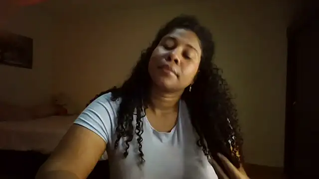 Ivon-09 online show from July 2026 06:52:01 PM