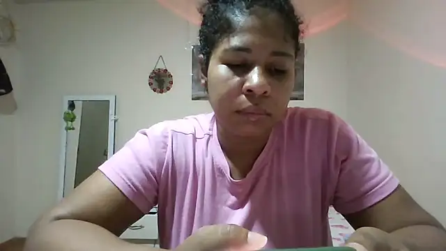 Ivon-09 online show from May 2026 12:12:01 PM