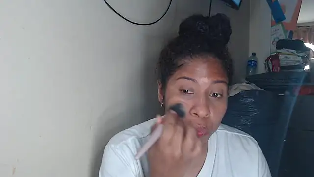 Ivon-09 online show from March 2025 02:06:01 PM