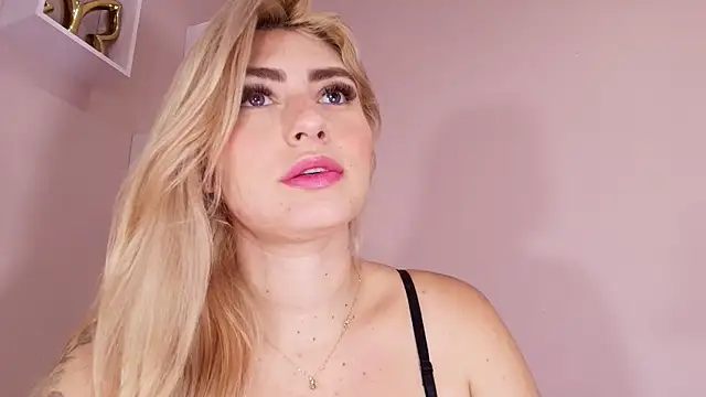 veronica sinner  online show from February 2026 04:07:01 PM