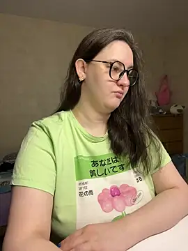 hungry1bunny online show from March 2026 07:32:02 PM