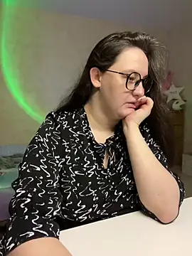 hungry1bunny online show from February 2025 04:20:02 PM