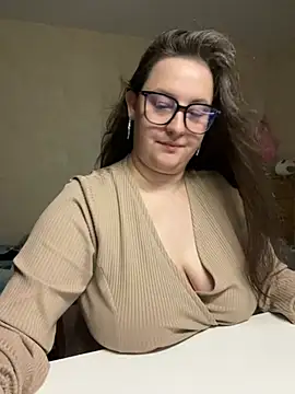Snapshot of hungry1bunny chatting on June 2026 06:30:02 PM hungry1bunny online show from June 2026 06:30:02 PM