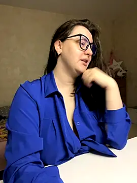 Snapshot of hungry1bunny chatting on November 2025 05:23:02 PM hungry1bunny online show from November 2025 05:23:02 PM