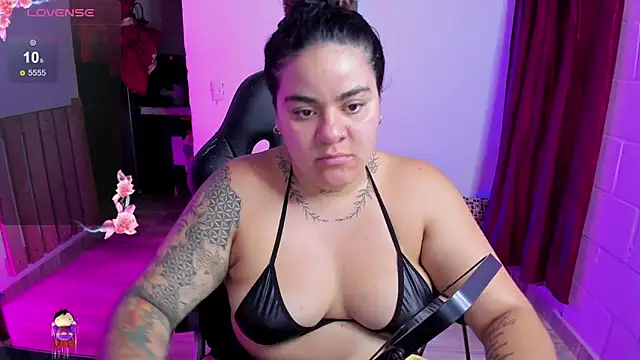 Snapshot of Sharon_hils chatting on January 2025 10:54:02 PM Sharon hils online show from January 2025 10:54:02 PM