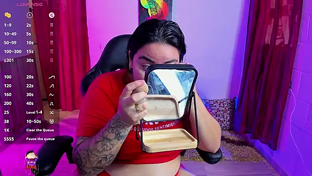 Snapshot of Sharon_hils chatting on January 2025 03:36:02 PM Sharon hils online show from January 2025 03:36:02 PM