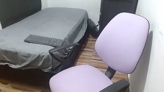 charlotte slut online show from July 2026 09:34:02 PM