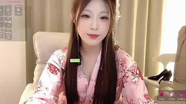 zhuzhu-520- online show from November 2025 04:11:01 PM