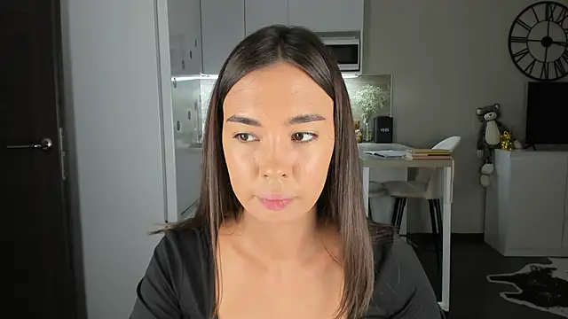 nilliluv online show from October 2025 05:54:01 PM