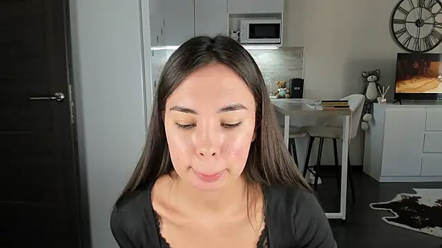 nilliluv online show from February 2026 09:51:02 AM