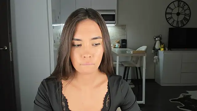 nilliluv online show from November 2025 06:52:02 PM