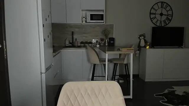 nilliluv online show from November 2025 12:03:01 AM