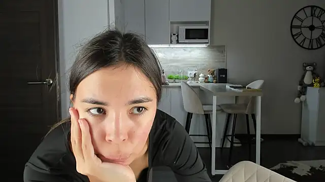 nilliluv online show from March 2026 11:48:02 PM