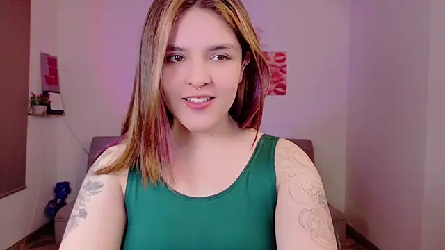 Snapshot of Mariangeel chatting on September 2025 11:20:02 PM Mariangeel online show from September 2025 11:20:02 PM