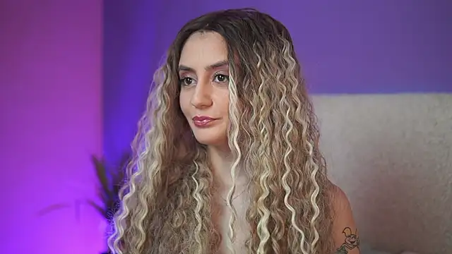 SabrinaHope online show from April 2026 08:50:01 PM