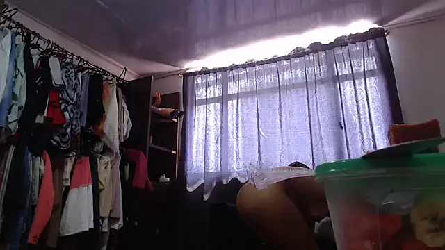 DanaiOluyi online show from November 2025 05:57:01 PM