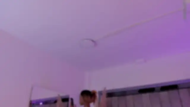 ChaynnaCooper online show from October 2025 04:05:02 AM