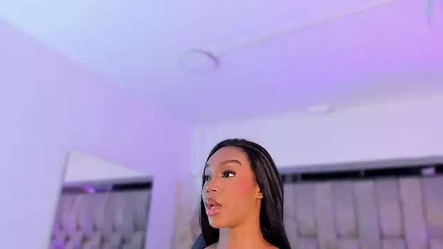 ChaynnaCooper online show from September 2025 07:43:02 PM