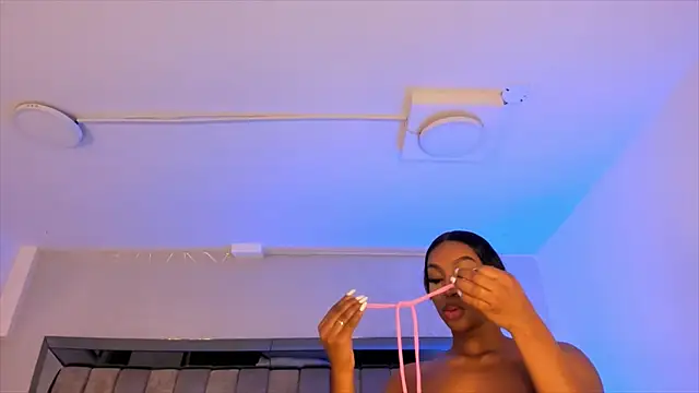 ChaynnaCooper online show from March 2025 12:06:02 PM