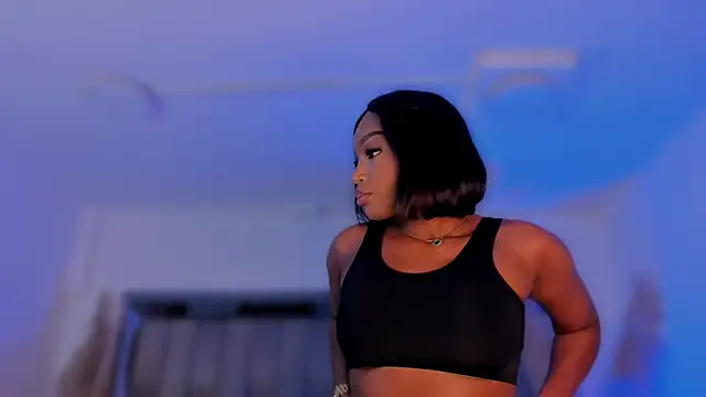 ChaynnaCooper online show from November 2025 03:43:01 AM