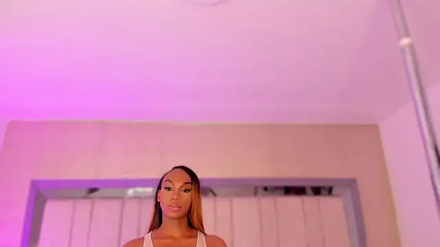 ChaynnaCooper online show from February 2026 04:28:02 PM