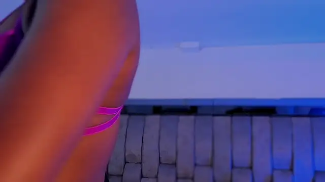 ChaynnaCooper online show from November 2025 03:55:02 AM