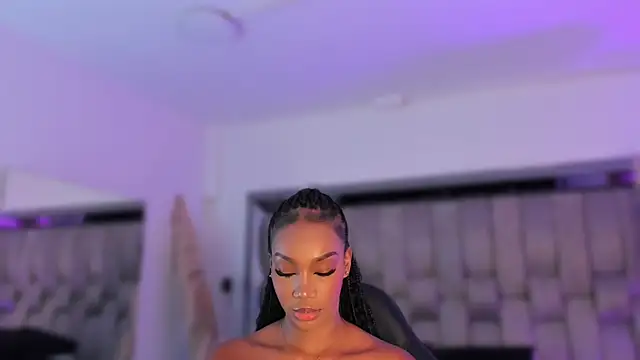ChaynnaCooper online show from September 2025 09:20:02 PM