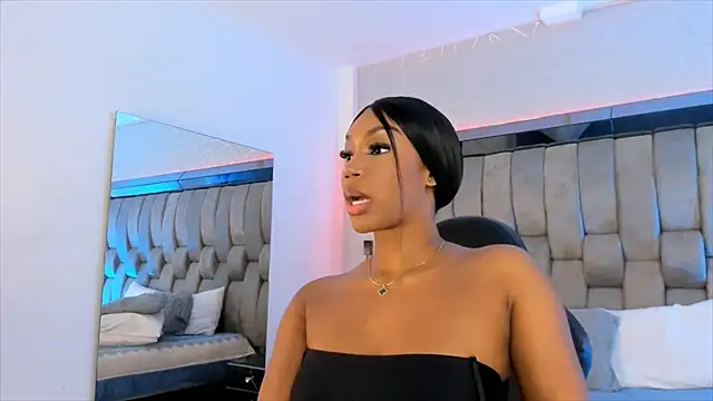 ChaynnaCooper online show from February 2025 06:15:02 PM