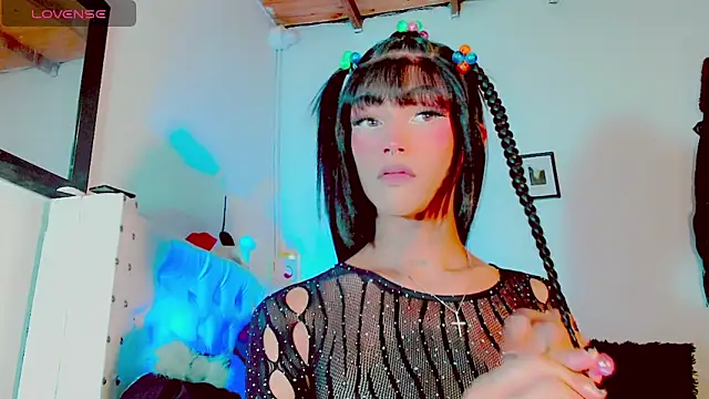 HELEM  S7 online show from February 2025 08:31:01 PM