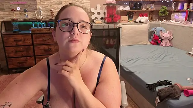 Kimberly-Caprice online show from May 2026 06:09:01 PM