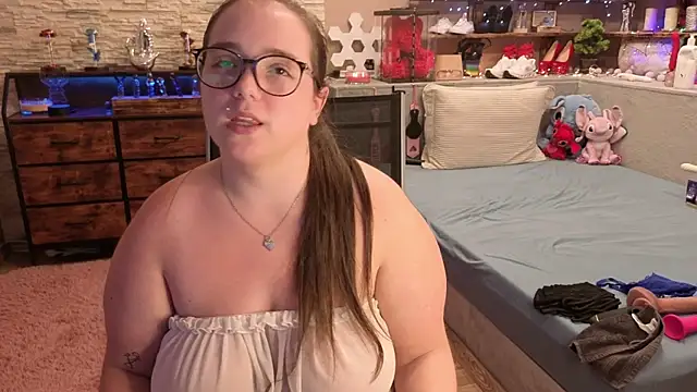Kimberly-Caprice online show from May 2026 06:21:02 PM