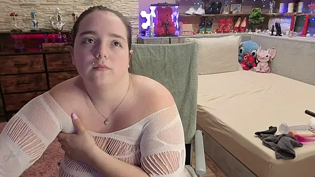 Kimberly-Caprice online show from April 2026 06:25:02 PM