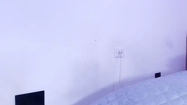 nicol f online show from April 2026 03:11:02 AM