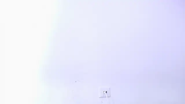 nicol f online show from February 2026 03:05:01 AM