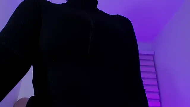 nicol f online show from March 2026 03:33:01 AM