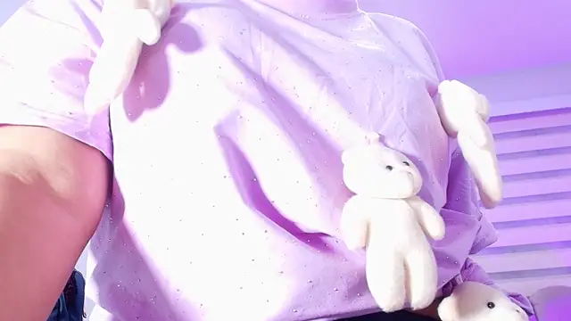 nicol f online show from February 2026 03:03:01 AM